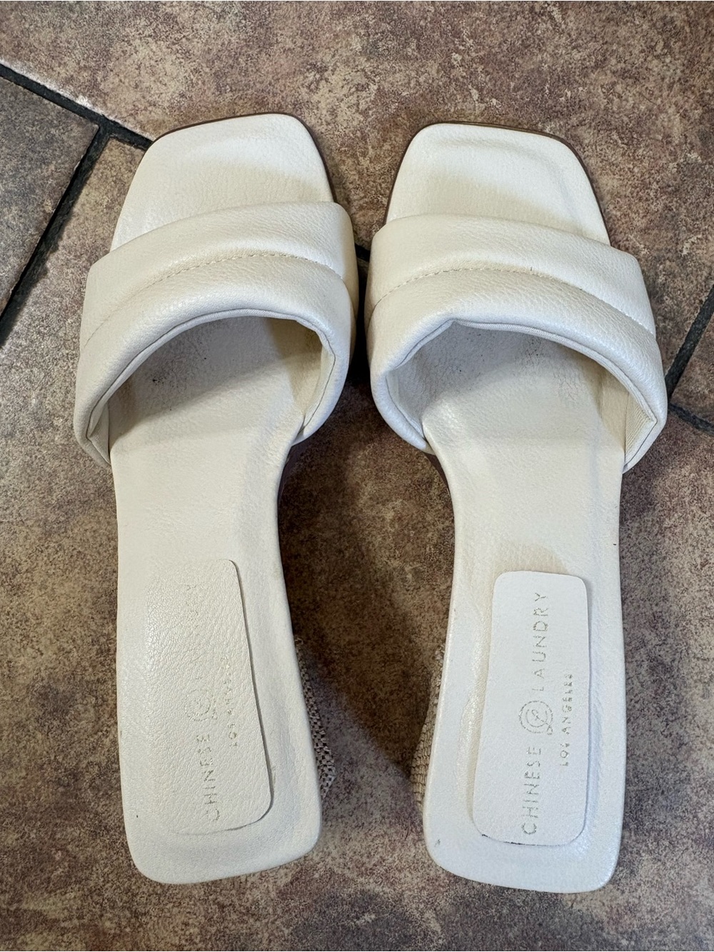 Chinese Laundry White Raffia Block Heel Sandals 7